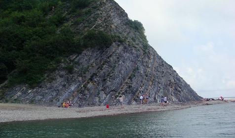 Гора Ежик, вид с набережной, г. Геленджик, с. Архипо-Осиповка