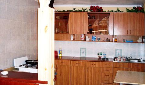Кухня во втором корпусе гостевого дома Азалия, г. Сочи, Лоо