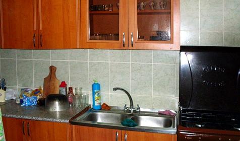 Кухня в первом корпусе гостевого дома Азалия, г. Сочи, Лоо