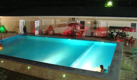 Бассейн ночью. Гостиница Южная ночь, Туапсинский район, п. Джубга