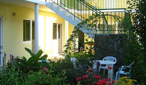 Гостиница Солнечная, Туапсинский район, п. Новомихайловский