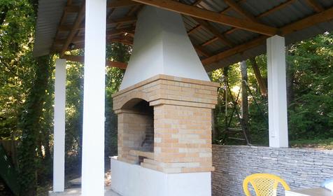 Мангал. Мини-отель Золотая рыбка. Сочи, п. Магри