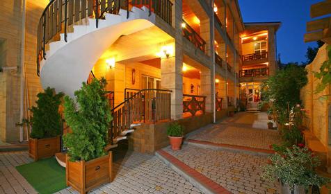 Территория гостевого дома На Херсонской, г. Геленджик