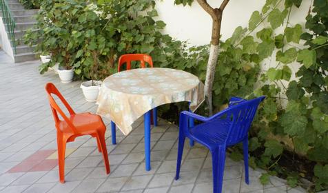 Во дворе. Гостевой дом Олимп, г. Анапа, п. Витязево