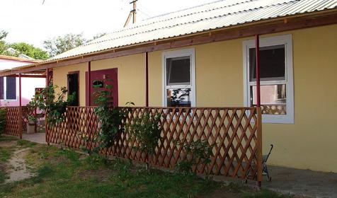 Гостевой дом Привокзальная, 34. Темрюкский район, п. Сенной