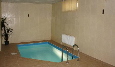 Бассейн банного комплекса. Отель Лион, г. Краснодар