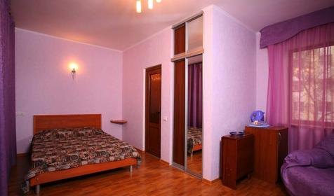 Номер полулюкс отеля Валерия, г. Геленджик