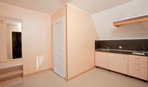 Люкс с мини-кухней частной гостиницы Уют, г. Сочи, Адлер