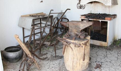 Наковальня. Этнографический комплекс Атамань, Темрюкский район, ст. Тамань