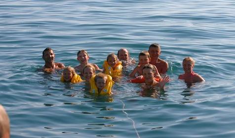 Прогулки на яхте. Отель RED ROSE, г. Анапа, п. Витязево