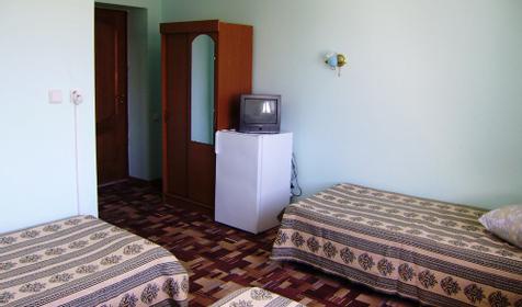 Четырехместный номер с удобствами. Гостевой дом по ул. Ростовская 2, р-н Туапсинский, кп. Новомихайловский