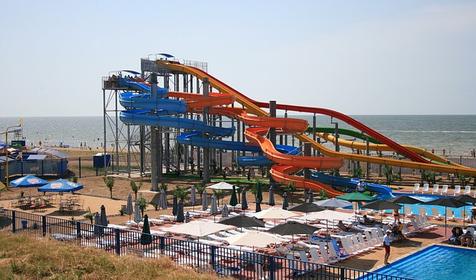 Вводно-развлекательный комплекс Ниагара. Аквапарк Немо, г. Ейск