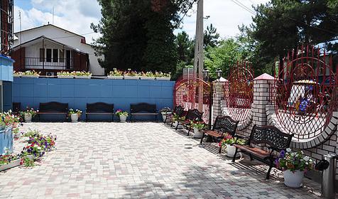 Двор, гостевой дом Мечта, г. Геленджик, с. Дивноморское