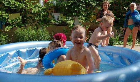 Бассейн, гостевой дом Аист, Туапсинский район, п. Джубга