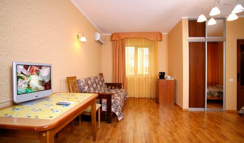 Номер полулюкс отеля Валерия, г. Геленджик