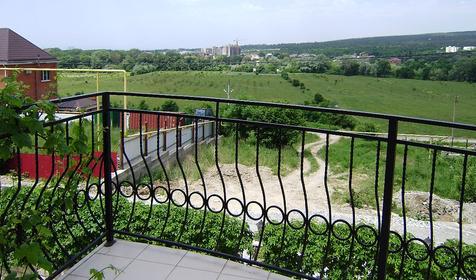 Вид с балкона. Гостевой дом Дивное море, г. Геленджик, с. Дивноморское