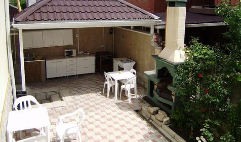 Летняя кухня. Гостевой дом Дивное море, г. Геленджик, с. Дивноморское