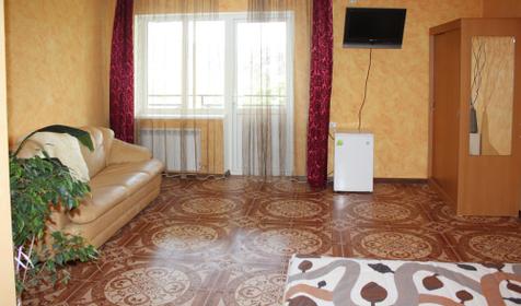 Люкс с балконом. Гостевой дом Баунти, п. Архипо-Осиповка