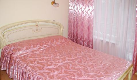 Спальня номера Люкс. Санаторий Минеральный, г. Хадыженск