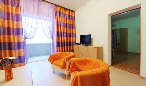 Двухкомнатный номер Люкс. База отдыха Роза ветров, Ейский район, ст. Должанская, коса Долгая