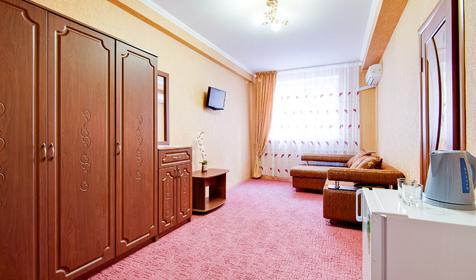 Гостиная двухкомнатного номера. Гостиничный комплекс Марсель, г. Анапа, п. Витязево