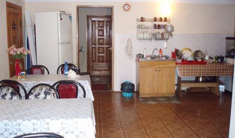 Столовая. Частный дом Альбина, г. Сочи, Адлерский район