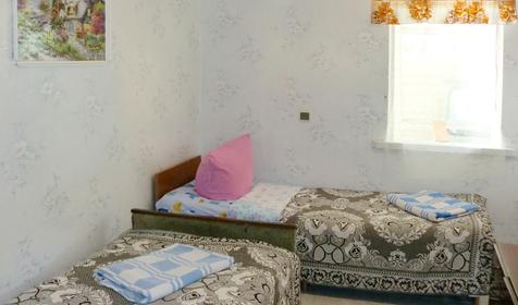 Двухместный эконом гостевого дома Артем + Людмила, г. Геленджик, Архипо-Осиповка