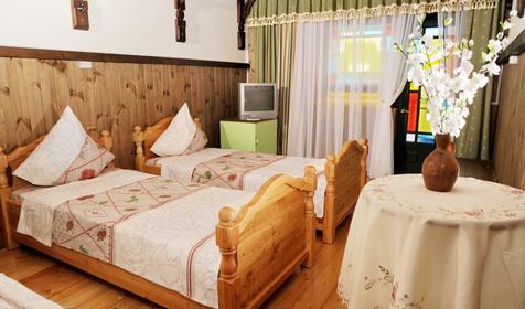 Четырехместный номер. Гостиничный комплекс Шале, Туапсинский район, п. Пляхо