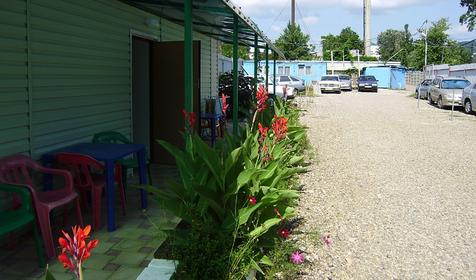 Автостоянка. Гостиный комплекс Морской бриз, Туапсинский район, с. Агой