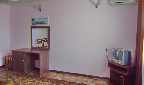 Номер люкс (3 этаж). Гостиный комплекс Морской бриз, Туапсинский район, с. Агой