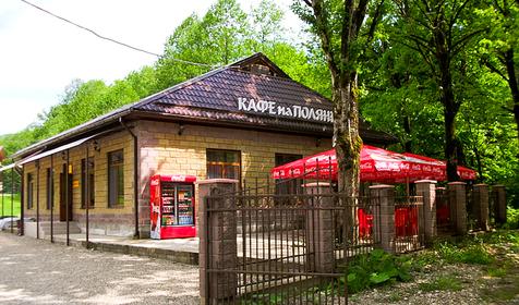 Кафе Поляна. База отдыха Поляна, Апшеронский район, ст. Нижегородская