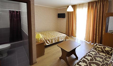 Четырехместный номер. Гостевой дом У трех гор, г. Геленджик, с. Кабардинка