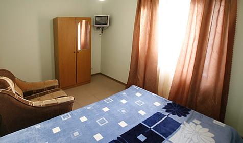 Двухкомнатный номер. Гостевой дом У трех гор, г. Геленджик, с Кабардинка