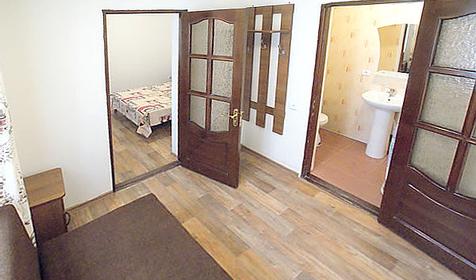 Двухкомнатный стандарт трех-, четырехместный (с проходной комнатой). Гостевой дом Магдалина, г. Геленджик, с. Кабардинка