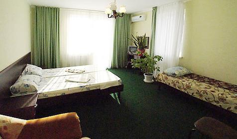 Четырехместный номер с удобствами. Гостевой дом Моя семья, г. Геленджик, с. Кабардинка