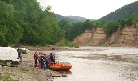Гостиный двор Три медведя, Адыгея, п. Каменномостский