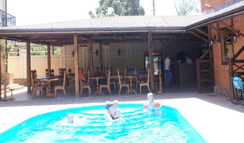 Кафе у бассейна. Отель Афродита, г. Сочи, Адлерский район