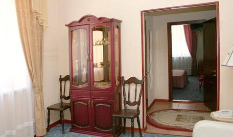 Двухкомнатный люкс. Отель Александрия, г. Геленджик