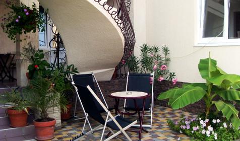 Гостевой дом У трех гор, г. Геленджик, с. Кабардинка