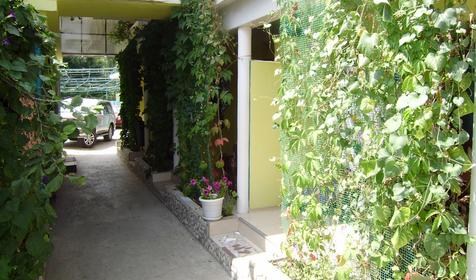 Гостевой дом Донна Роза, п. Лермонтово