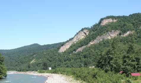 Река Лаба. Гостевой дом Куршевель-Кавказ, п. Никитино