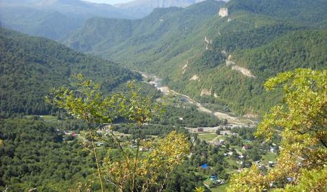 Вид в п.Никитино. Гостевой дом Куршевель-Кавказ, п. Никитино