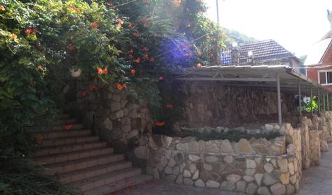 Частный гостиничный комплекс Ред Хауз, п. Шепси