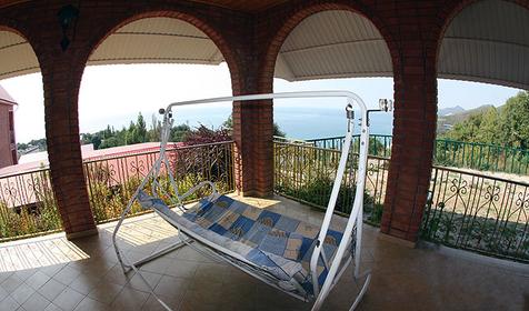 Терраса. Гостевой дом Алиса, г. Геленджик, с. Криница