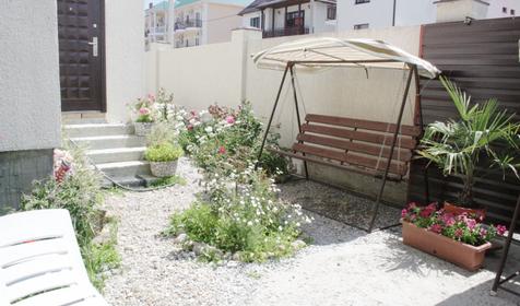 Гостевой дом У трех гор, г. Геленджик, с. Кабардинка