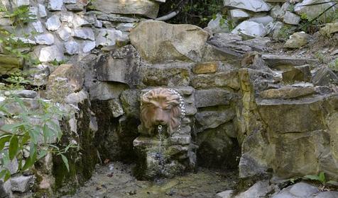 Живой источник. База отдыха Райский сад, г. Геленджик, с. Прасковеевка