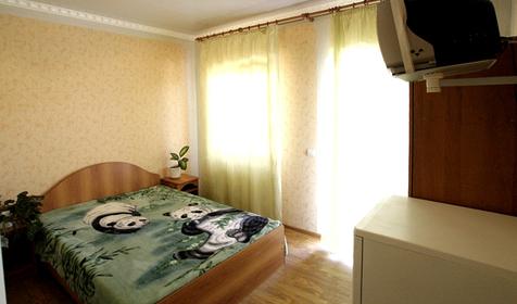 Двух-, трехместный номер Стандарт. Частная гостиница Атлант, г. Геленджик. с. Кабардинка