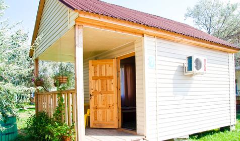 Двухместные домики Стандарт. База отдыха Дельфин, Темрюкский район, п. Пересыпь