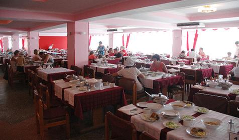 Столовая. Красный зал. Санаторно-оздоровительный комплекс Анапа-Нептун, г. Анапа