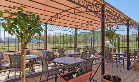 Беседка. Отель Бонжур, г. Анапа, п. Сукко